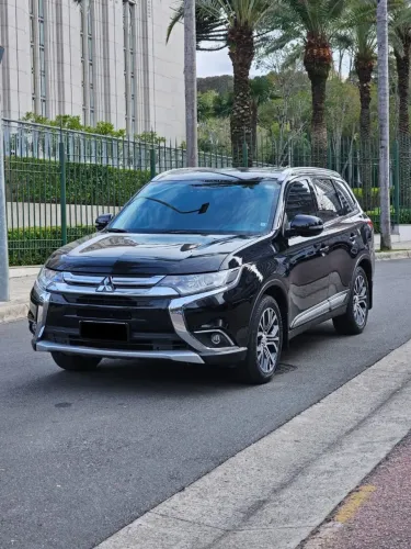 Mitsubishi Outlander Comfort 2.0 16V Aut. 2018