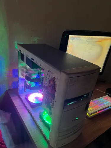 PC Completo com Monitor, Teclado Mecânico Gamer e Mouse - Intel Pentium G4400 8GB