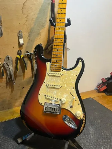 Guitarra Stratocaster Condor RX40A