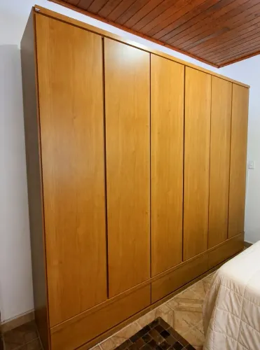 Guarda Roupa 6 Portas