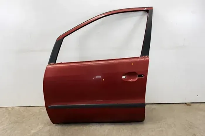Porta Dianteira Esquerda Mercedes A160 1999 2004 Detalhe Dianteira Esquerda Vermelho