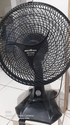 Ventilador Britânia Turbo 6 pás cor preto novo