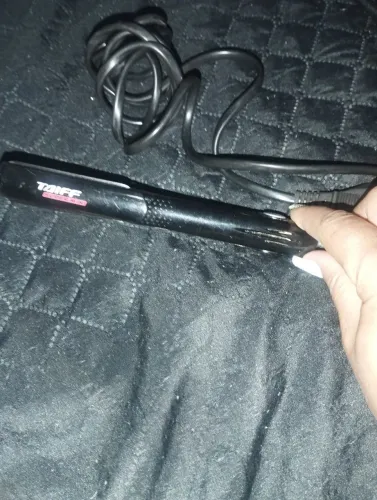 Vendo prancha taiff super mini por 120 reais usada estado de novo