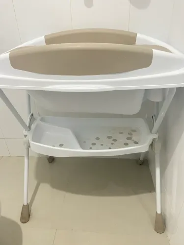 Banheira com suporte Gazerano