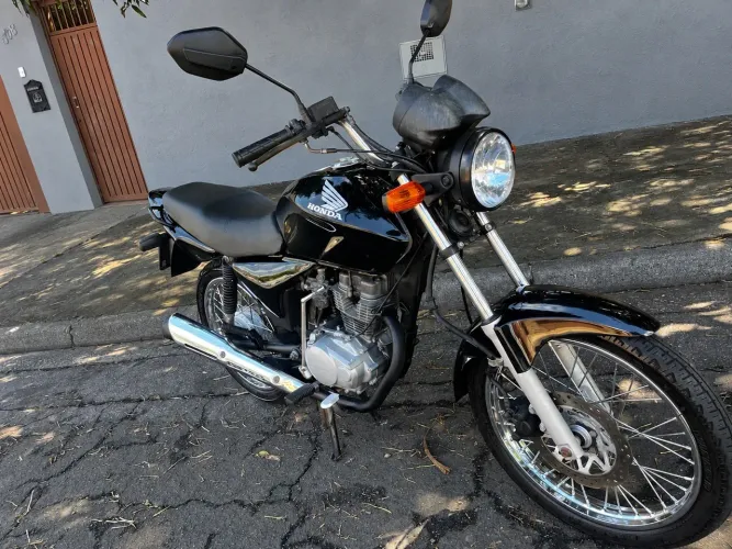 Titan 150 Ano 2004