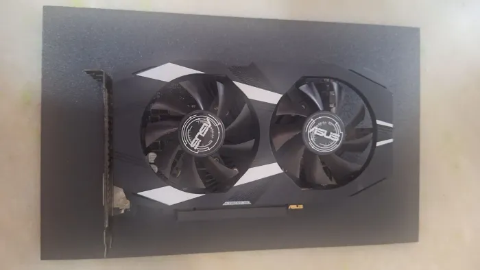 ASUS GeForce GTX 1650 Dual OC 4GB - Placa de Vídeo Gamer