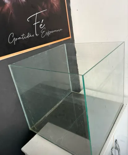 Vendo aquário de 72 litros