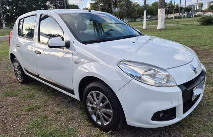 Renault Sandero Expression Hi-flex 1.6 8V 5P 2013