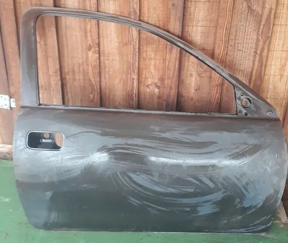 Porta dianteira direita corsa wind