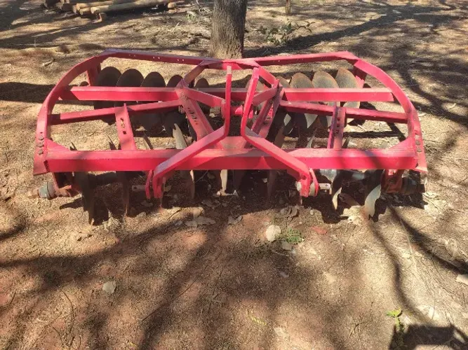 Grade Niveladora de Hidráulico de 24 discos