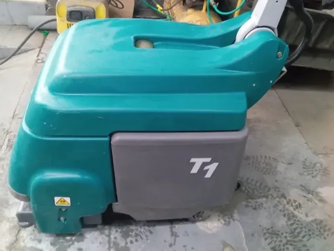 Lavadora de Piso Compacta Alfa Tennant T1 220V