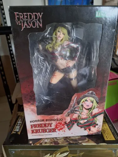 Leia todo anúncio! Figura de Ação Horror Bishoujo Freddy Krueger 2ª Edição