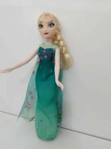Boneca da Frozen Elsa - Raio Congelante
