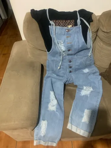 Macacão jeans lindo!