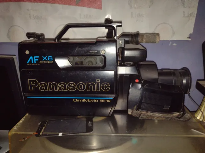 Filmadora Panasonic relíquia 