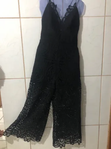 Macacão de renda guipir. NOVO (P)