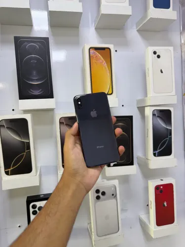 IPHONE XS MAX PRETO 64 GB SEM DESBLOQUEIO FACIAL 