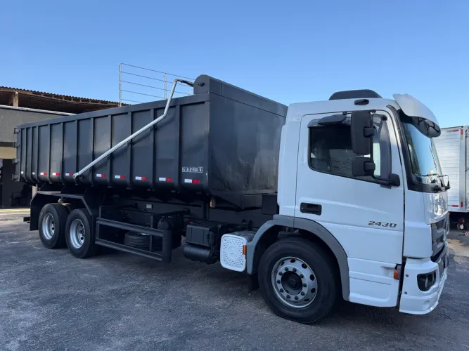 Mb atego 2430 caçamba
