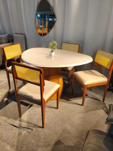 Conjunto de Mesa de Jantar Oval com 4 Cadeiras