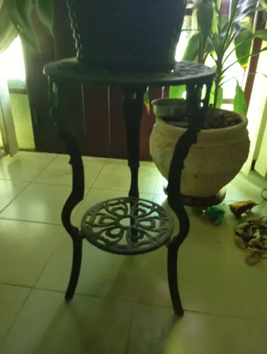 Mesa Suporte vaso de plantas ou mesinha de cantoem Alumínio 