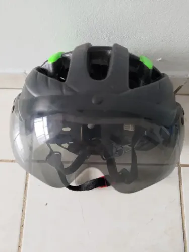 Capacete H1 c/ viseira