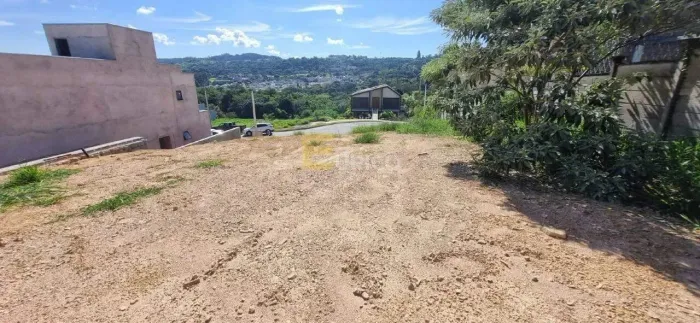 TERRENO A VENDA NO CONDOMÍNIO RECANTO DAS PALMAS EM VINHEDO/SP
