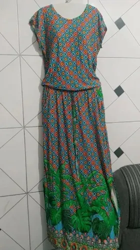 Vestido Longo Estampado Floral e Tropical