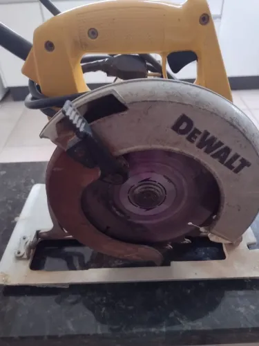 Serra circular Dewalt 