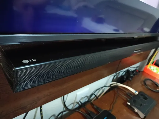 Soundbar LG SK4D 300w RMS com subwoofer