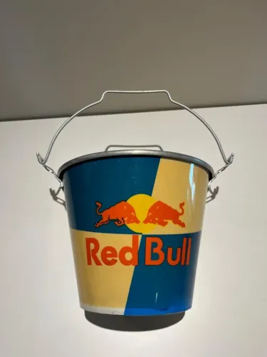 Balde de gelo promocional da Redbull antigo com abridor de garrafas