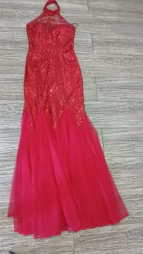 Vestido Longo Vermelho de Festa Bordado
