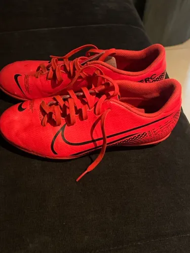 Chuteiras Nike Mercurial Vermelhas