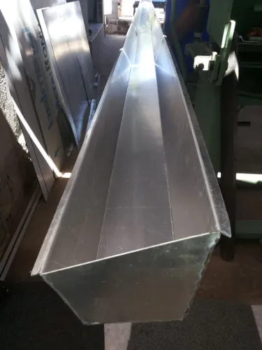 Fabricação de Calhas Pluviais