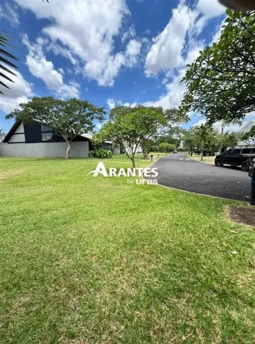 Terreno em condomínio com 484m² à venda no Bosque Karaíba