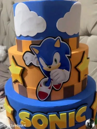 Bolo Sonic - decoração isopor