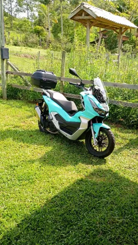 Vende- se