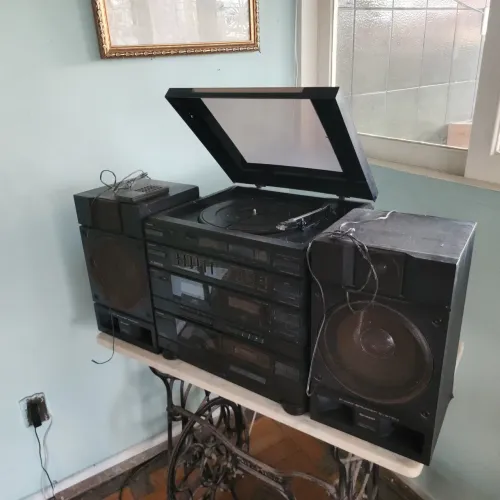 Toca Disco e Fita Sharp SG 950CD (s/ funcionar)