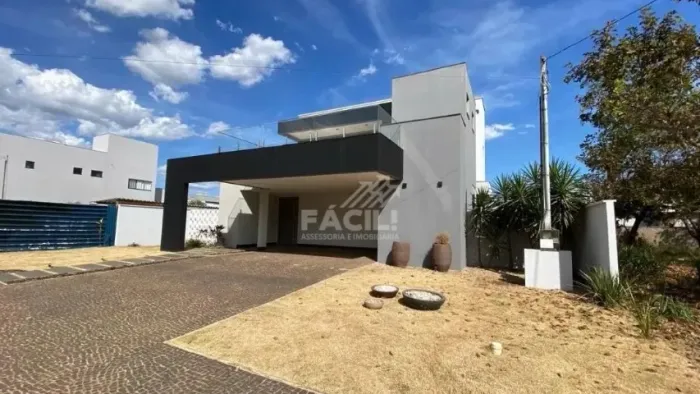 Vende-se Sobrado 3 Suítes em Condomínio Fechado