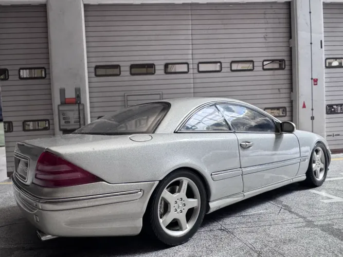 Mercedes 1/18 auto art (raridade)