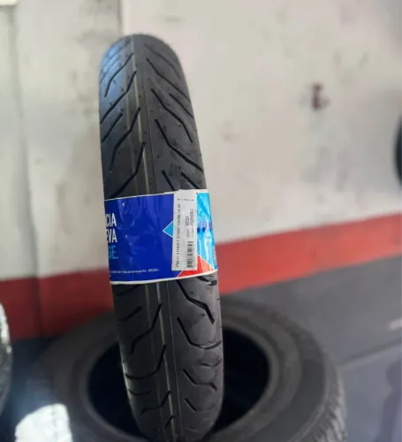 Pneu de moto 100/90/18 Vipal sem câmara