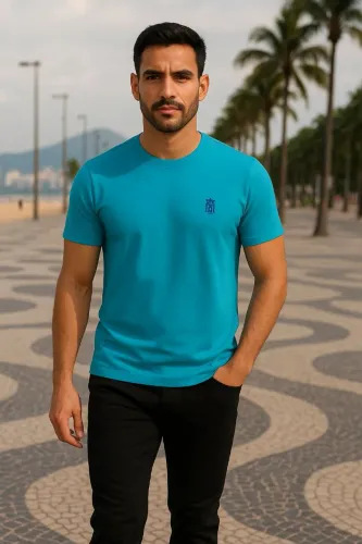 Conjunto de Camiseta azul vibrante + Calça Jogger Preta ( M )