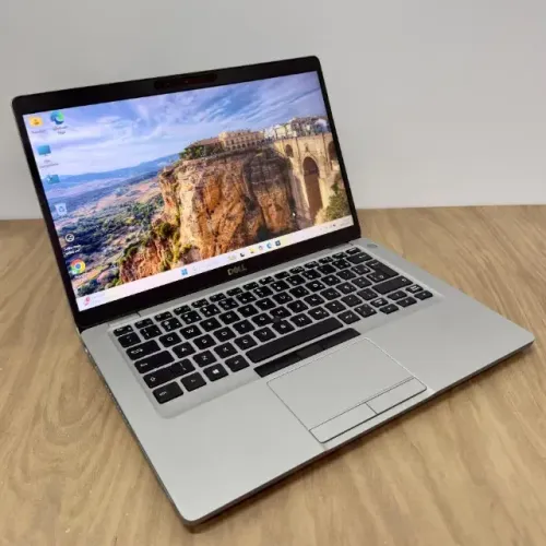 QUEIMA DE ESTOQUE - Notebook Dell - Intel Core i7 11th /8gb ram /256gb SSD /Tec. retroilum