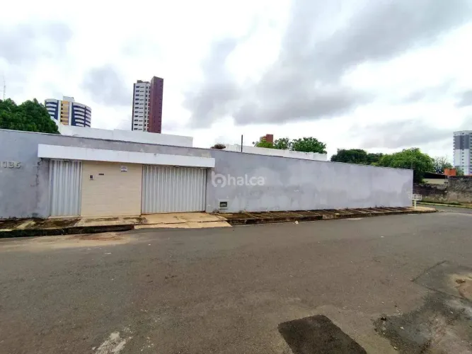 Casa Residencial para aluguel, no bairro São Cristóvão, Teresina/PI