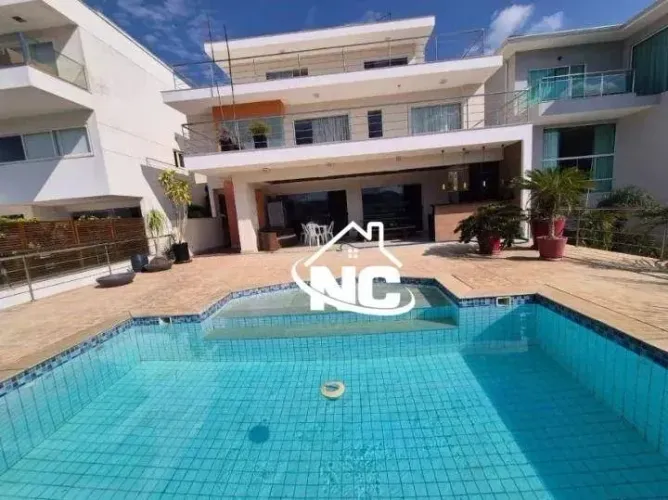 Casa de Condomínio com 4 Quartos à venda, 362m² - Camboinhas