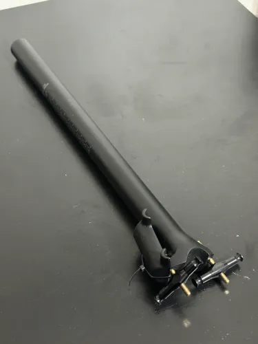 Canote de Carbono 27.2mm x 400mm 142g