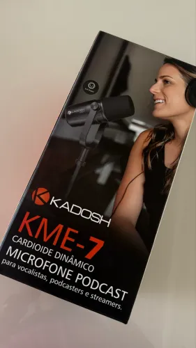 Microfone Dinâmico Profissional Cardióide - NOVO 