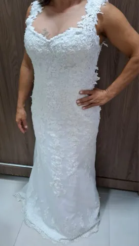 Vendo vestido de noiva tamanho 42 /38 /36