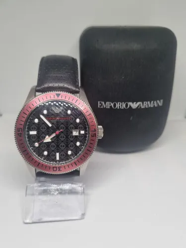 Relógio Empório Armani quartz swiss.