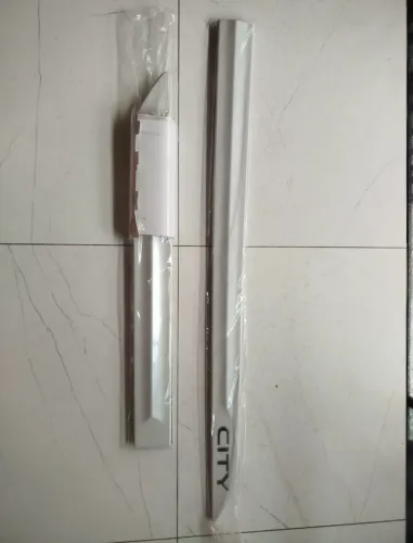 Friso de portas do Honda city(branco topázio)