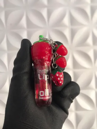 LIP GLOSS